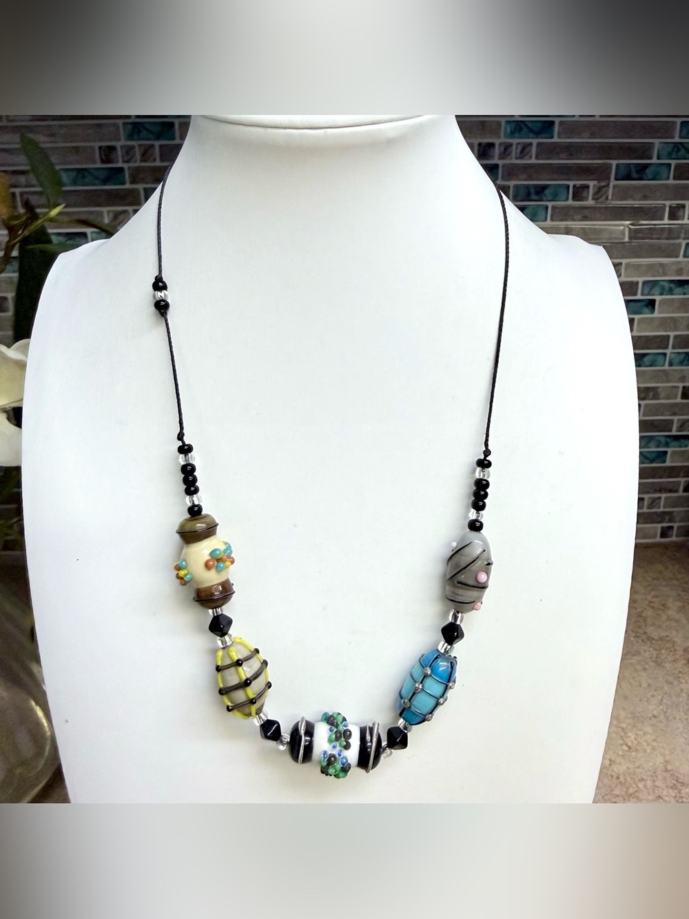 Vintage Lampwork Glass Bead Artisan Sterling Silver Clasp Statement necklace